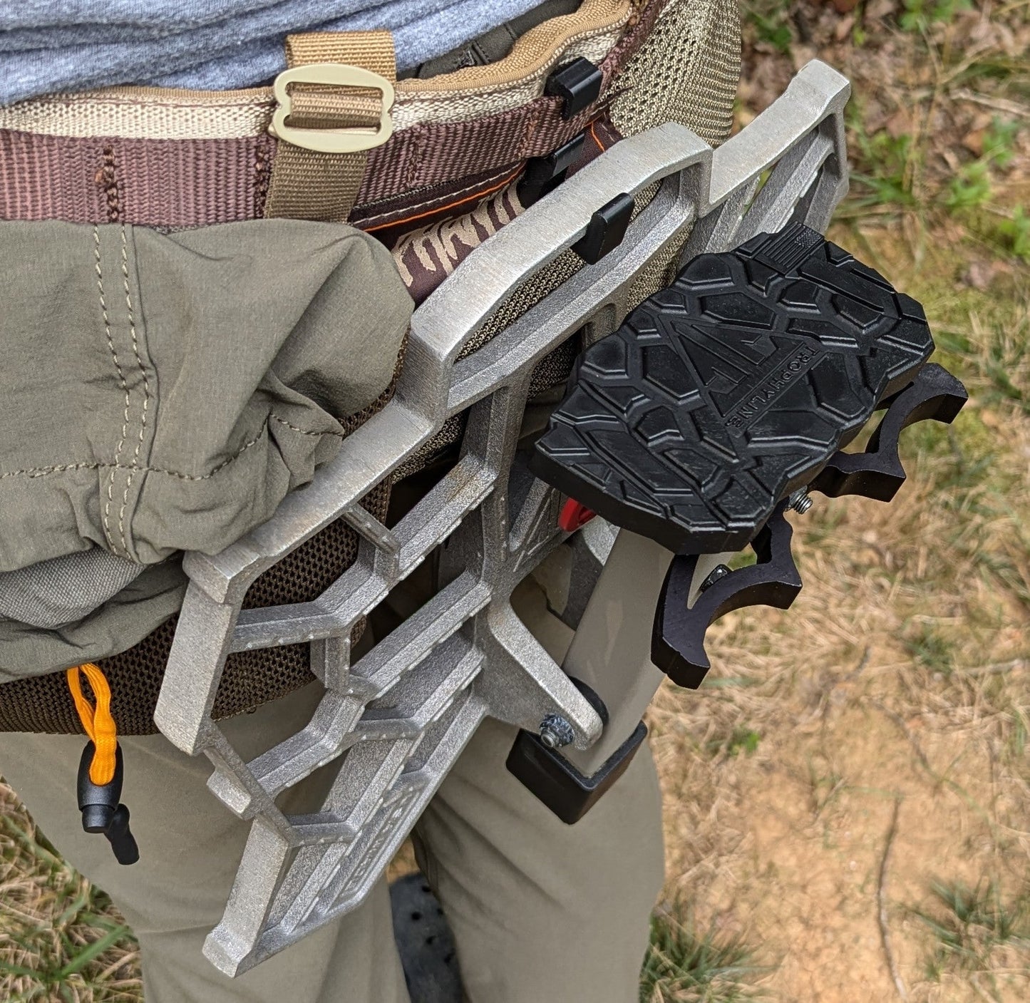 Saddle Platform Hanger